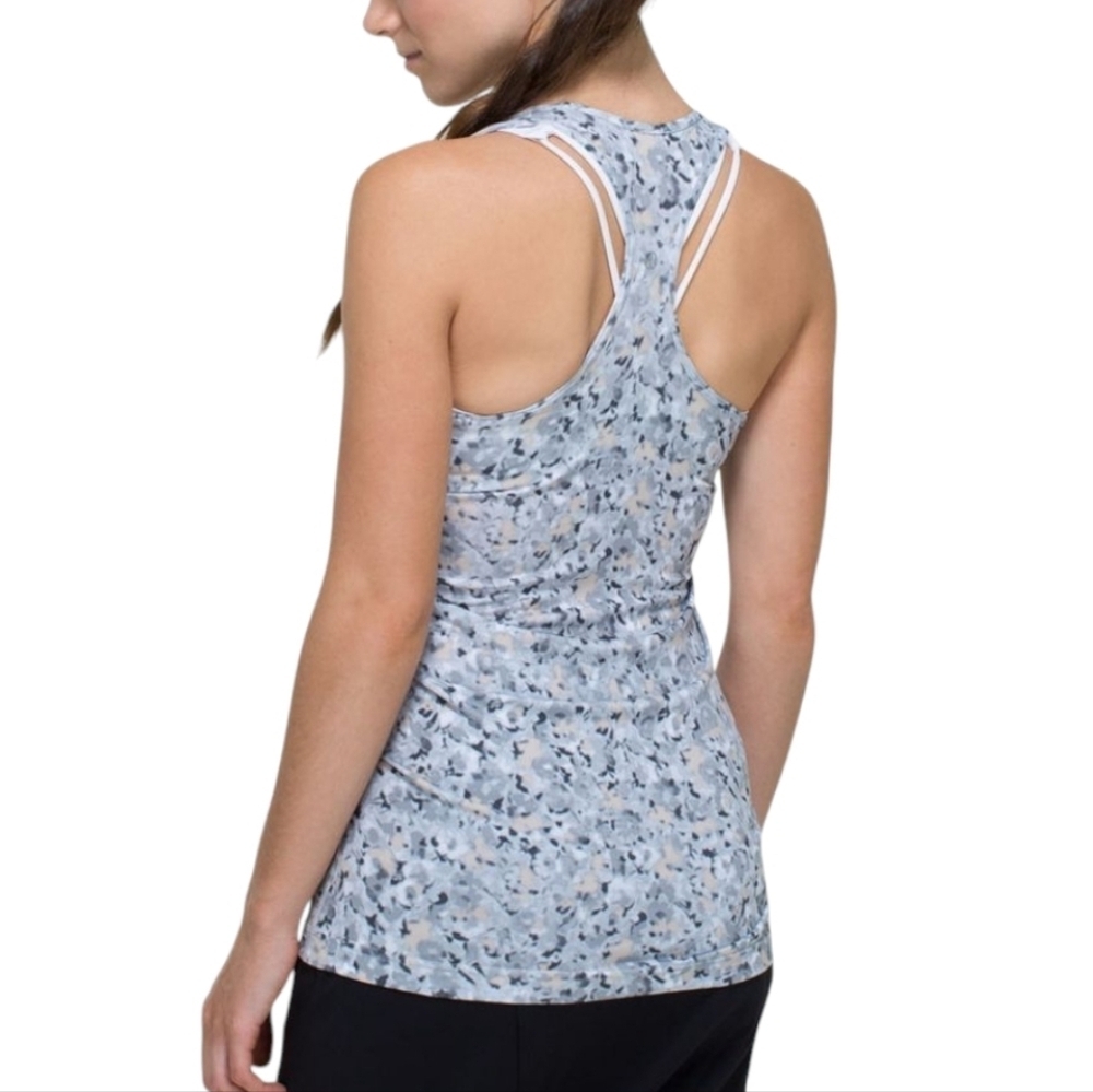Lululemon Cool Racerback Tank Women 8 Grey